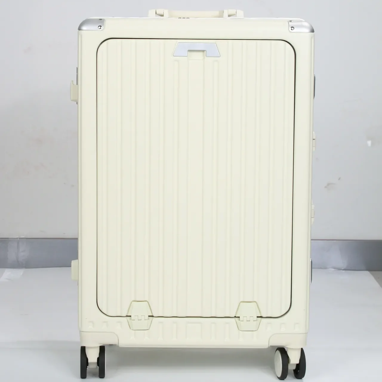 Aluminum Frame luggage